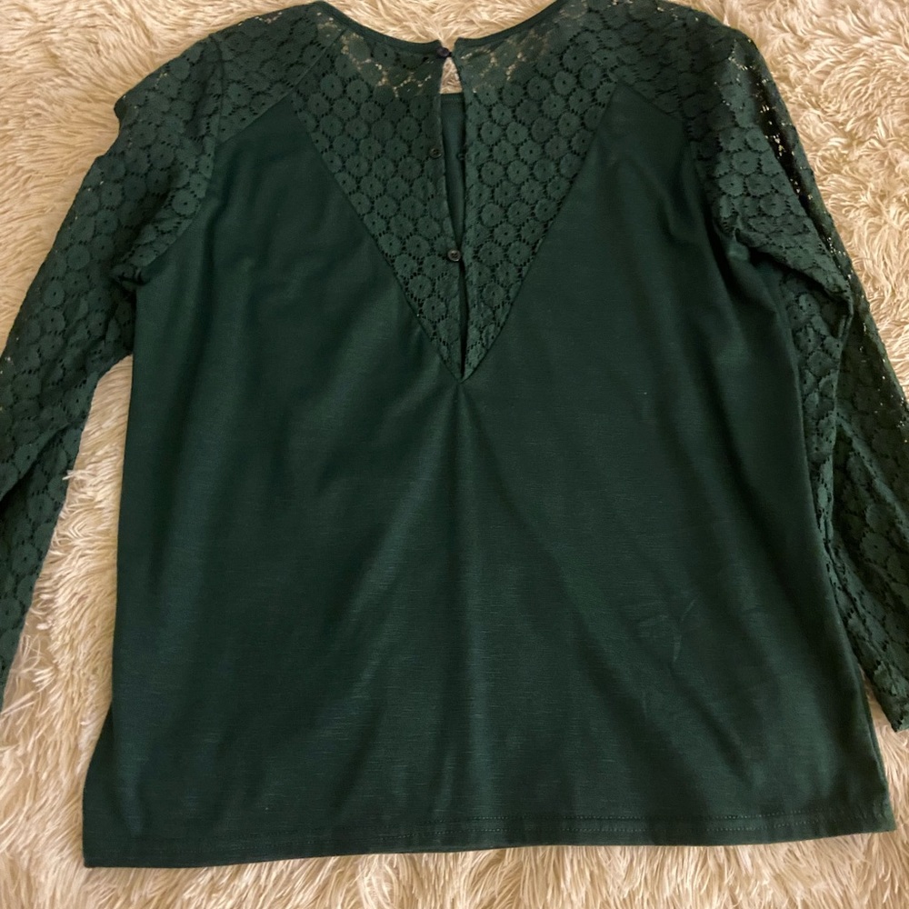 SHEIN TOP - Picture 3 of 3